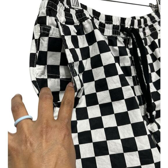 Vans Men’s Checkers Range Relaxed Elastic Shorts / Size- Large - Picture 4 of 9